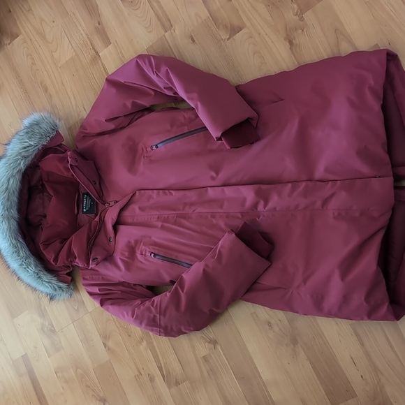 Athleta Rainout Outbound Parka M Decadent Red - Picture 4 of 16